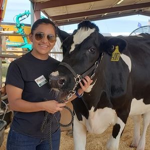 Meet your Posher, Marisol